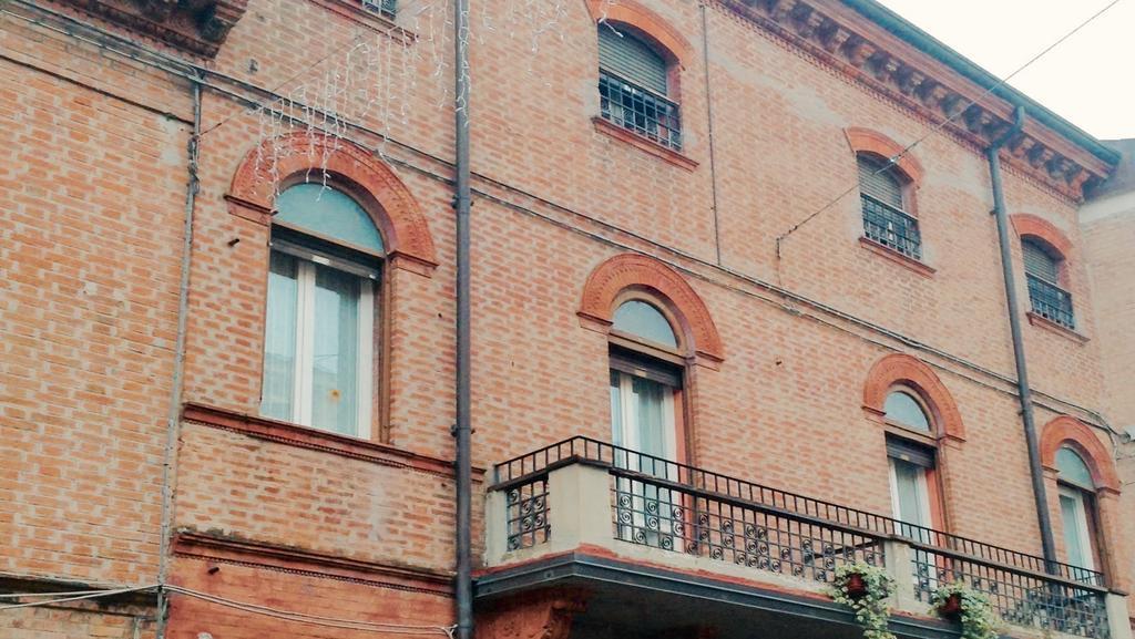 Palazzo Spada - Attico Con Terrazza Vista Fiume In Centro Кодигоро Екстериор снимка