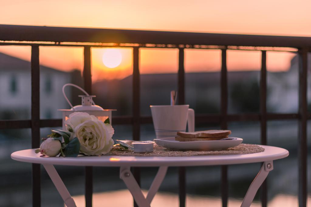 Palazzo Spada - Attico Con Terrazza Vista Fiume In Centro Кодигоро Екстериор снимка