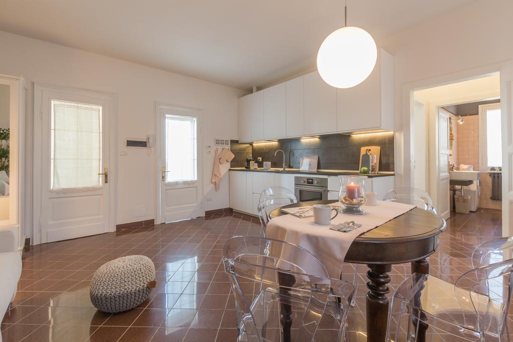 Palazzo Spada - Attico Con Terrazza Vista Fiume In Centro Кодигоро Екстериор снимка